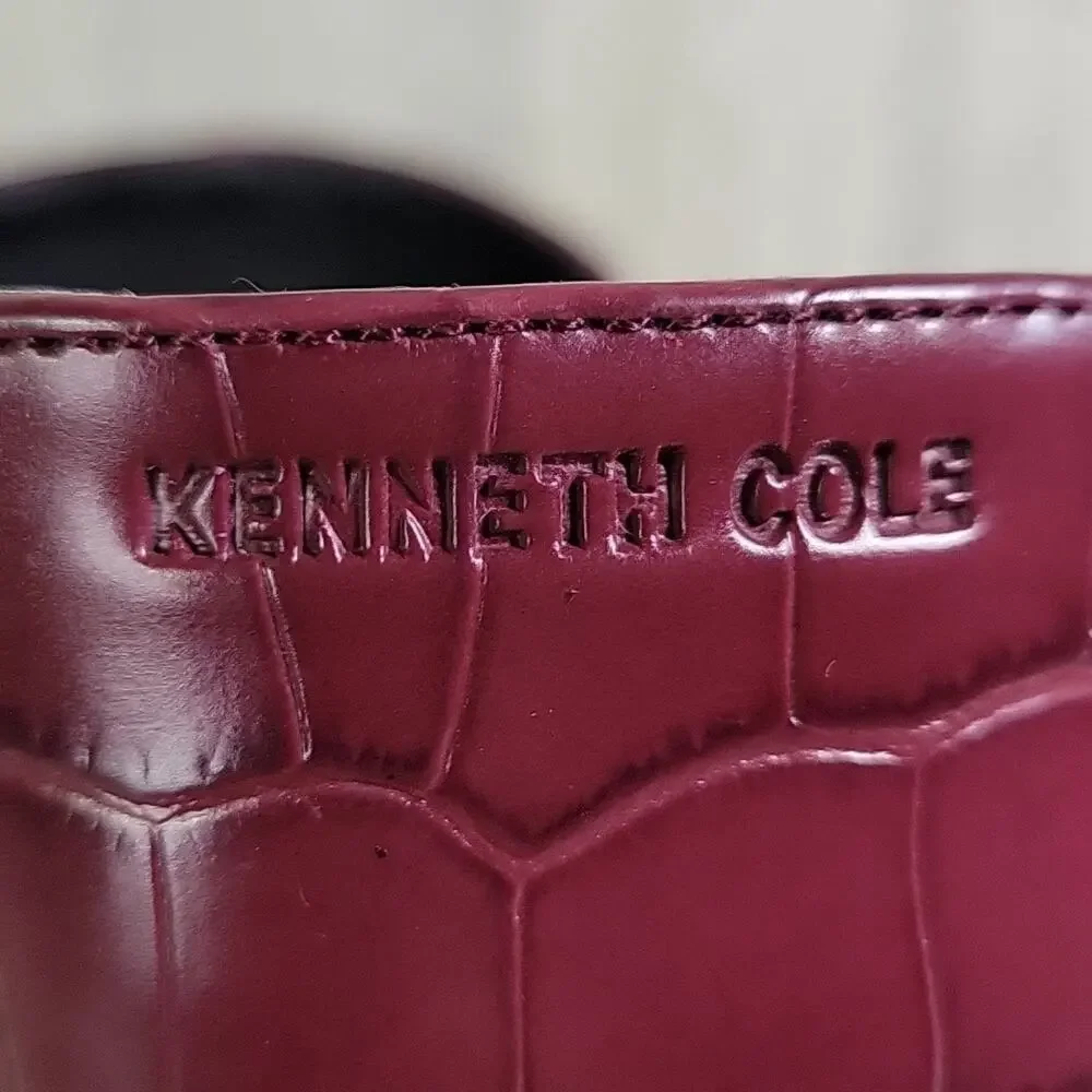 Kenneth Cole Roanne Burgundy Croc Print Ankle Bootie Womens Size 5.5 NEW - Picture 4 of 16